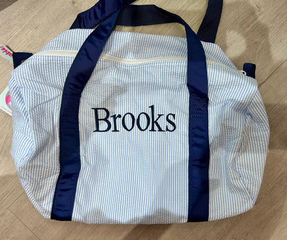 Navy Seersucker Medium Duffel | Mint